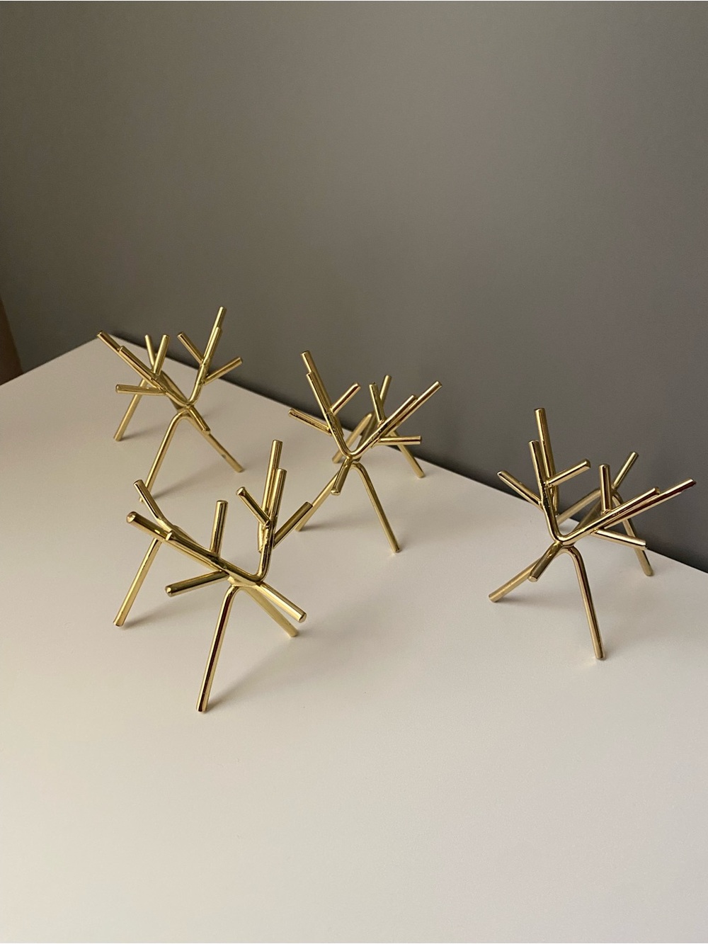 SET OF 4 Gold REINDEER PLACECARD HOLDERS Christmas decor table setting